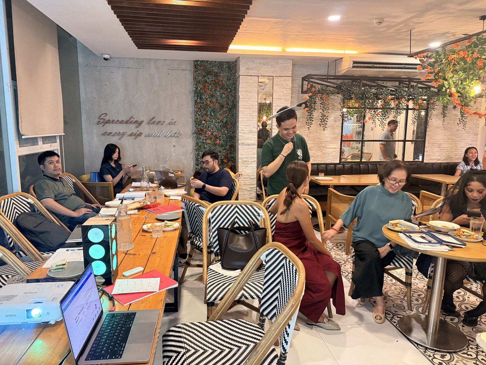 The meeting in progress at Te'Amo Café